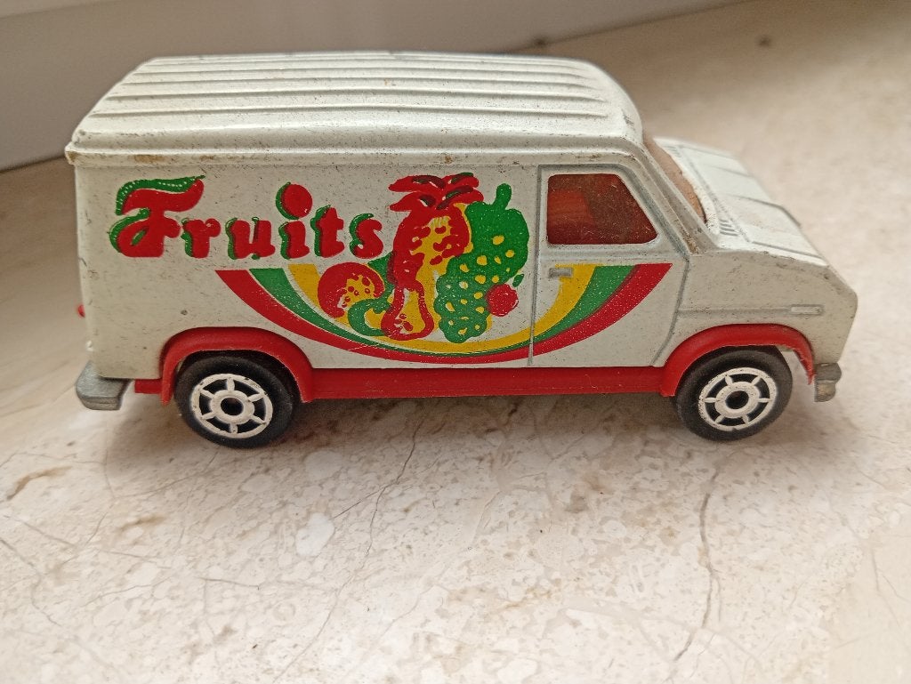 Majorette fourgon 1/65, Ophalen of Verzenden, Zo goed als nieuw, Auto