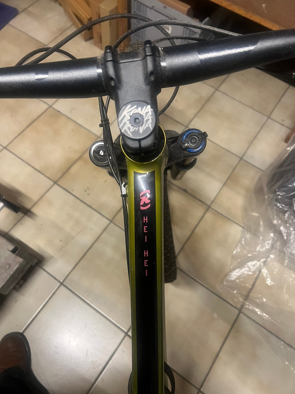 Kona hei hei mtb platte banden maar zo goed als nieuw, Vélos & Vélomoteurs, Enlèvement, Comme neuf