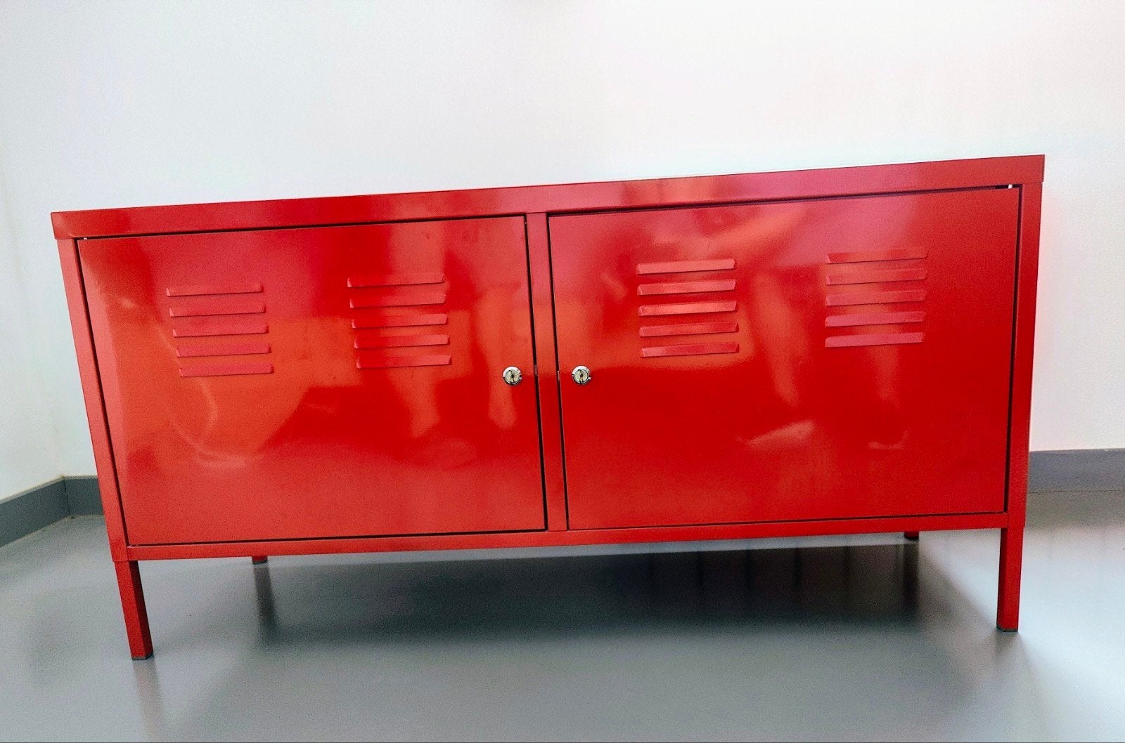 Set van 2 rode IKEA PS lockerkasten (zeldzaam)!, Maison & Meubles, Armoires | Casiers, Comme neuf, Enlèvement
