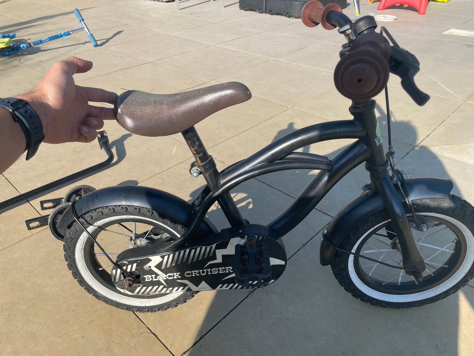 Mooie eerste kinderfiets om mee te leren fietsen, Fietsen en Brommers, Zijwieltjes, Gebruikt, Velgrem, Minder dan 16 inch