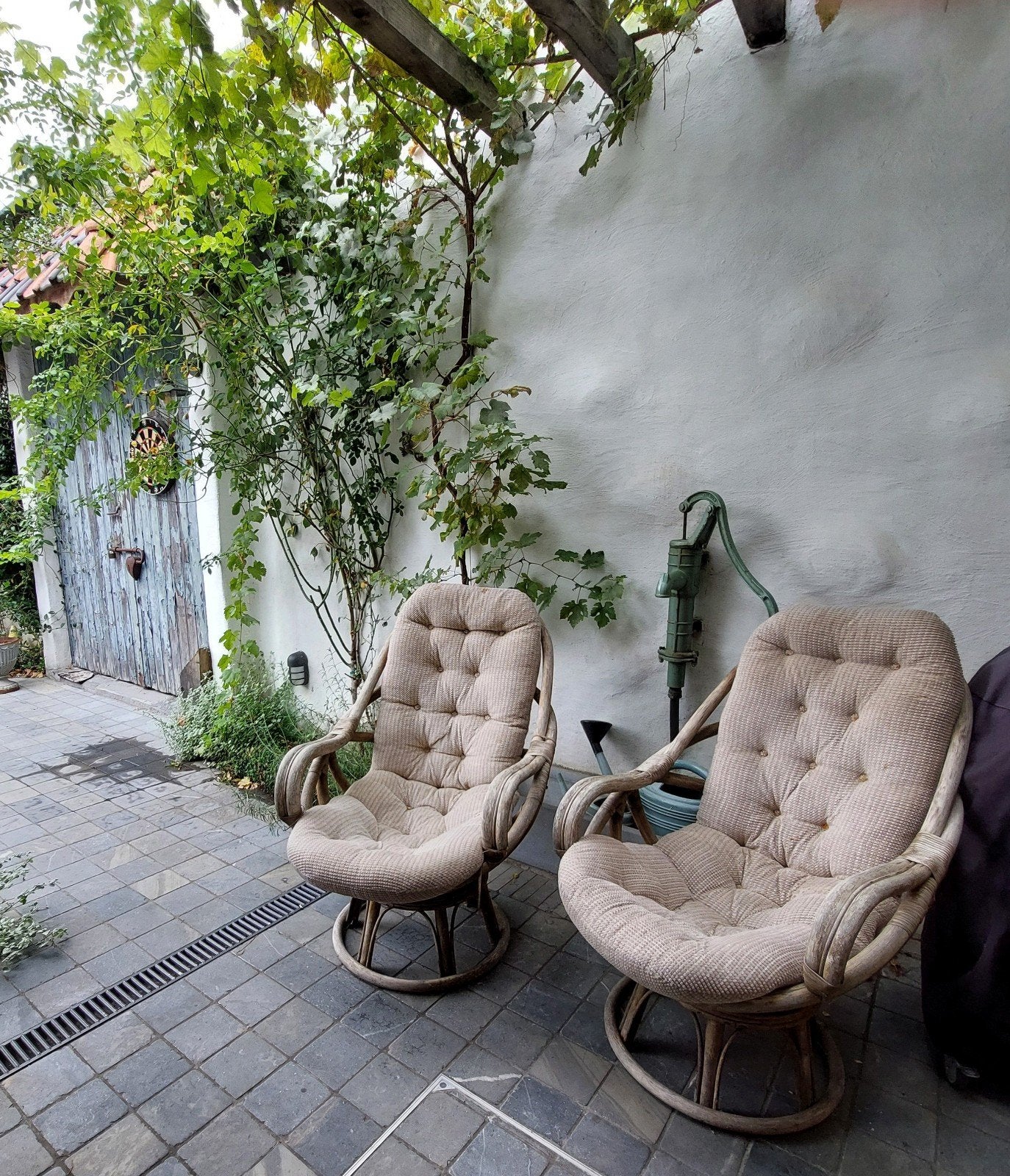 GRATIS rieten setje zetels met kussens., Tuin en Terras, Ophalen