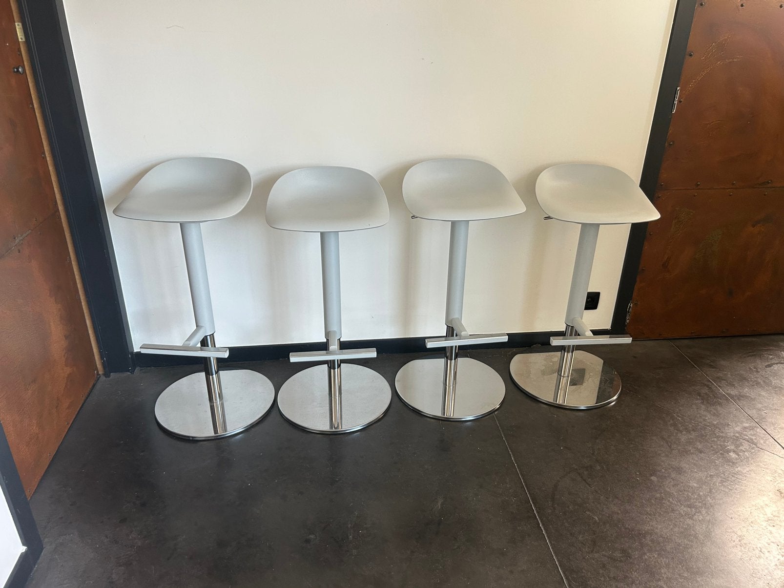 4 tabourets Ikea Janinge gris reglable, Maison & Meubles, 4 tabourets, Enlèvement, Comme neuf