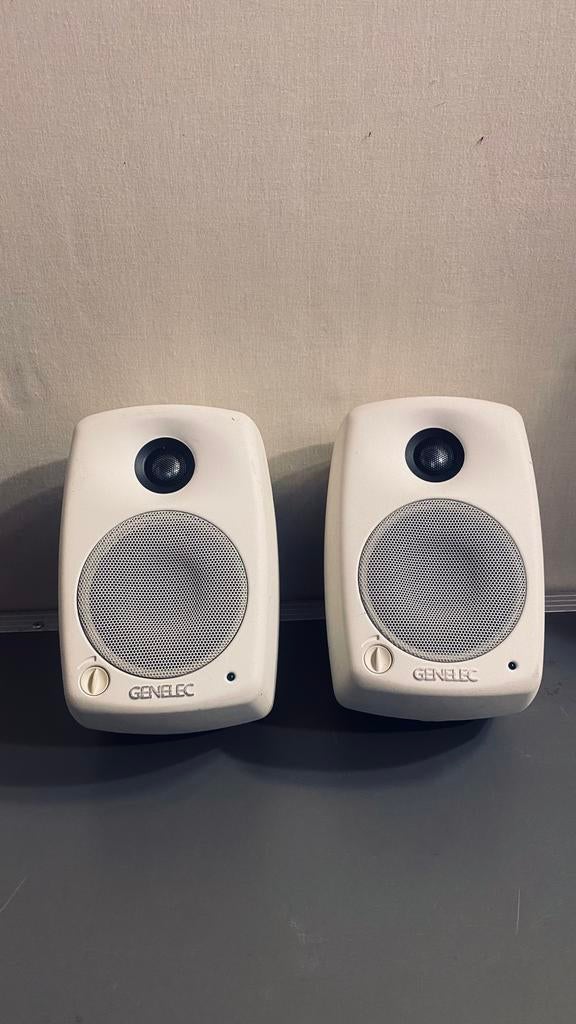 Genelec 8020a - wit, Ophalen of Verzenden, Zo goed als nieuw
