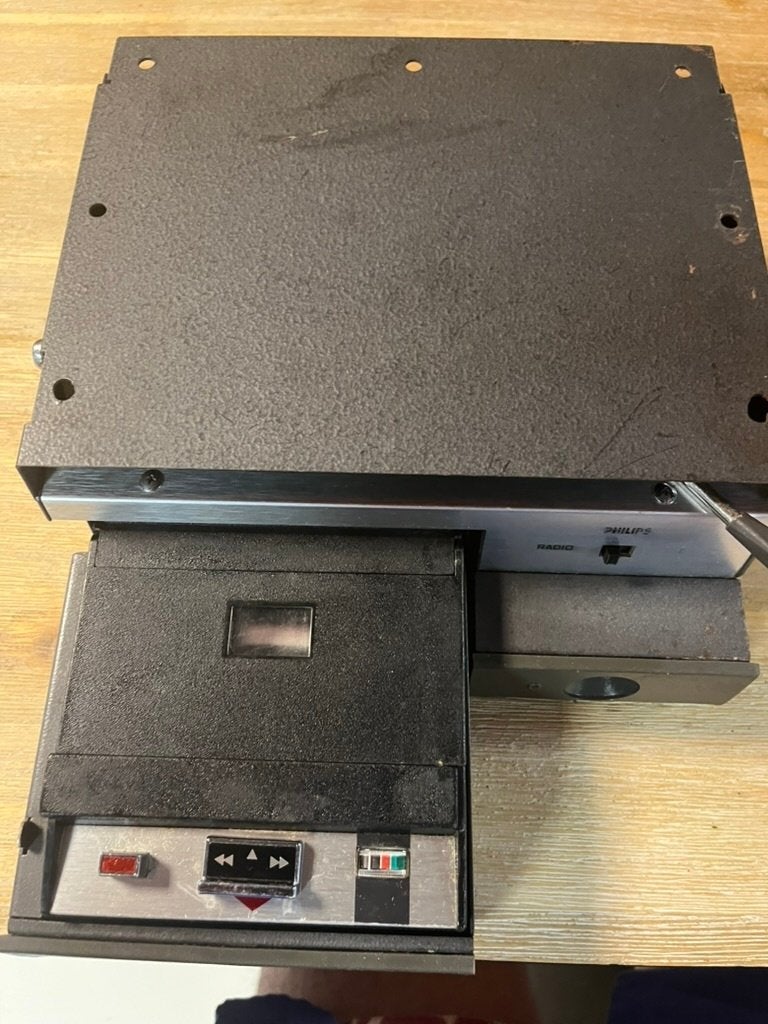 Lecteur cassette auto, Enlèvement