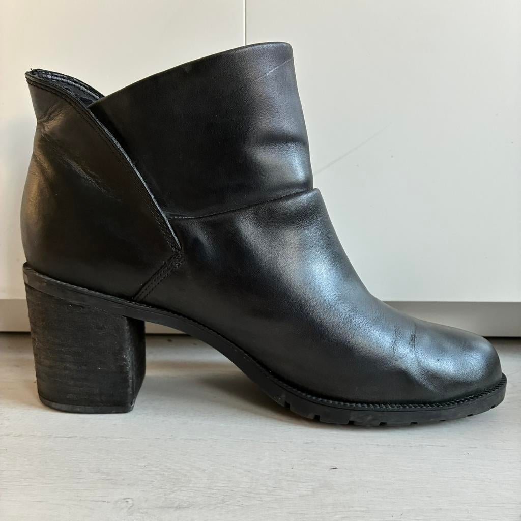 Clarks leren enkellaarsjes maat 42, Kleding | Dames, Schoenen, Zwart, Lage of Enkellaarzen, Ophalen of Verzenden, Gedragen