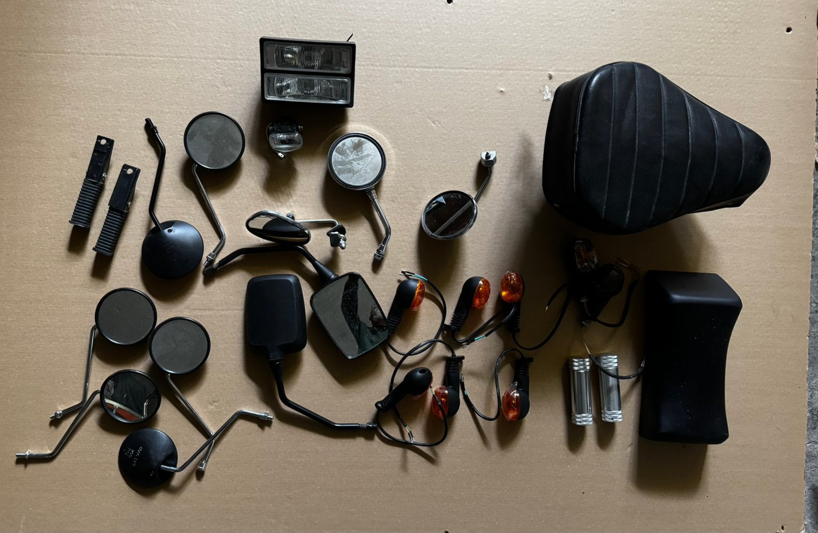 Lot accessoires voor moto brommer dax vespa, Enlèvement, Neuf