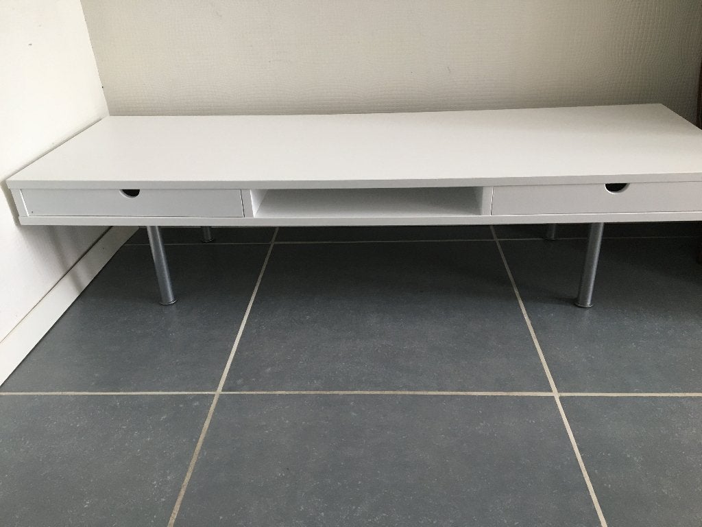 Salontafel stevig hout-functioneel-L141xH33xB47cm, Huis en Inrichting, Tafels | Salontafels, Ophalen of Verzenden, Zo goed als nieuw