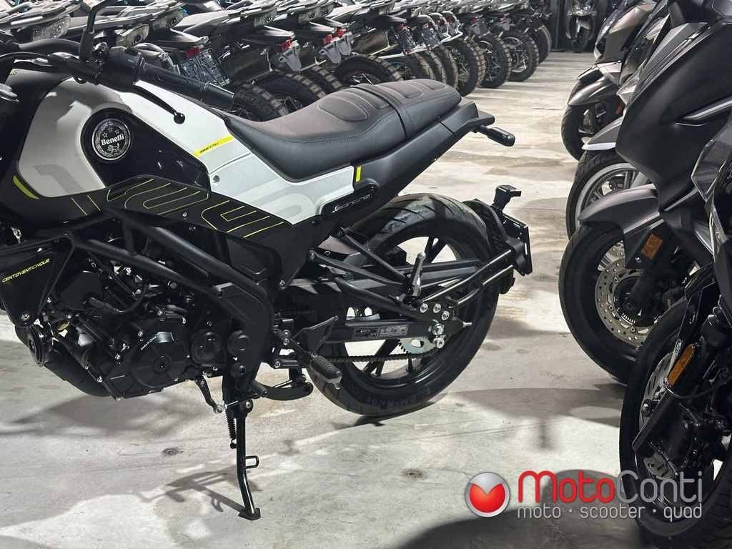 Benelli Leoncino 125  [151km], Motos, Entreprise, Occasion, Manuelle, Naked bike