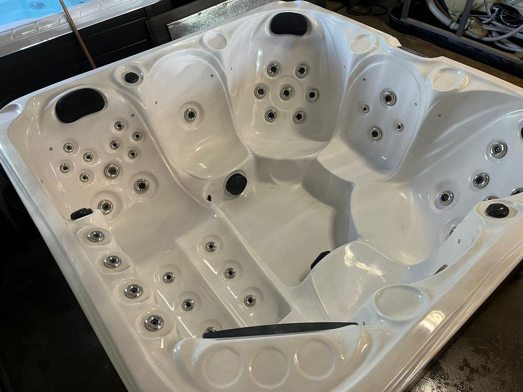 Luxe 5 persoons Devine Spa Praise Classic, Jardin & Terrasse, Accessoires de piscine, Comme neuf, Filtre, Enlèvement