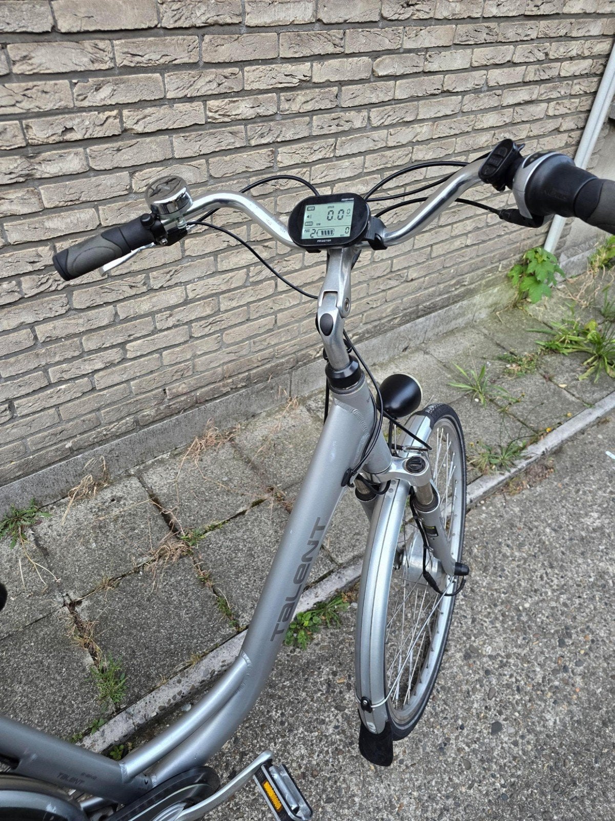 elektrische fiets in zeer goede staat, Ophalen, Zo goed als nieuw, 50 km per accu of meer
