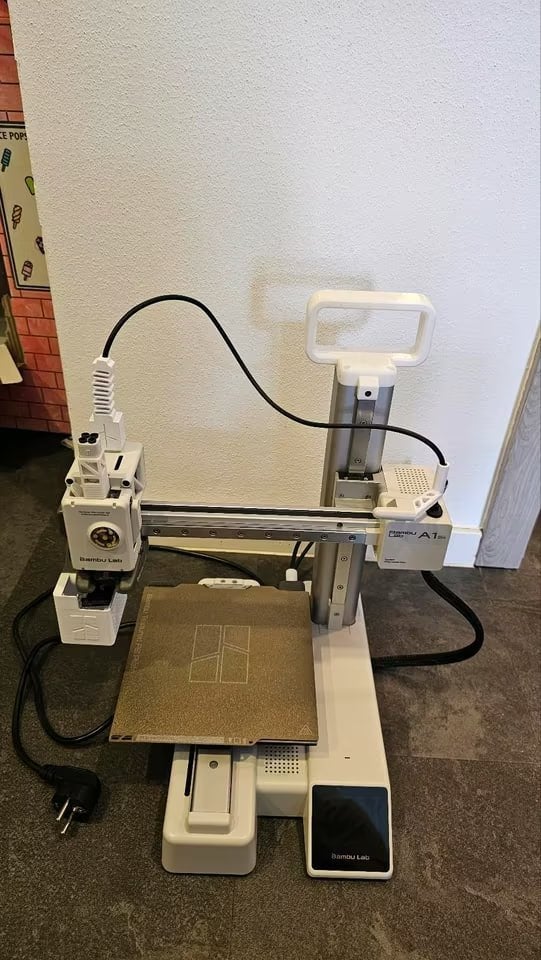 Bambu Lab A1 mini Combo met AMS lite + accessoires, Computers en Software, 3D Printers, Verzenden, Ingebouwde Wi-Fi, Zo goed als nieuw