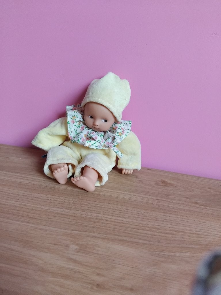 Titeloptie: Vintage Corolle Babypop – Geel met Vanillegeur (, Verzamelen, Ophalen, Zo goed als nieuw, Babypop