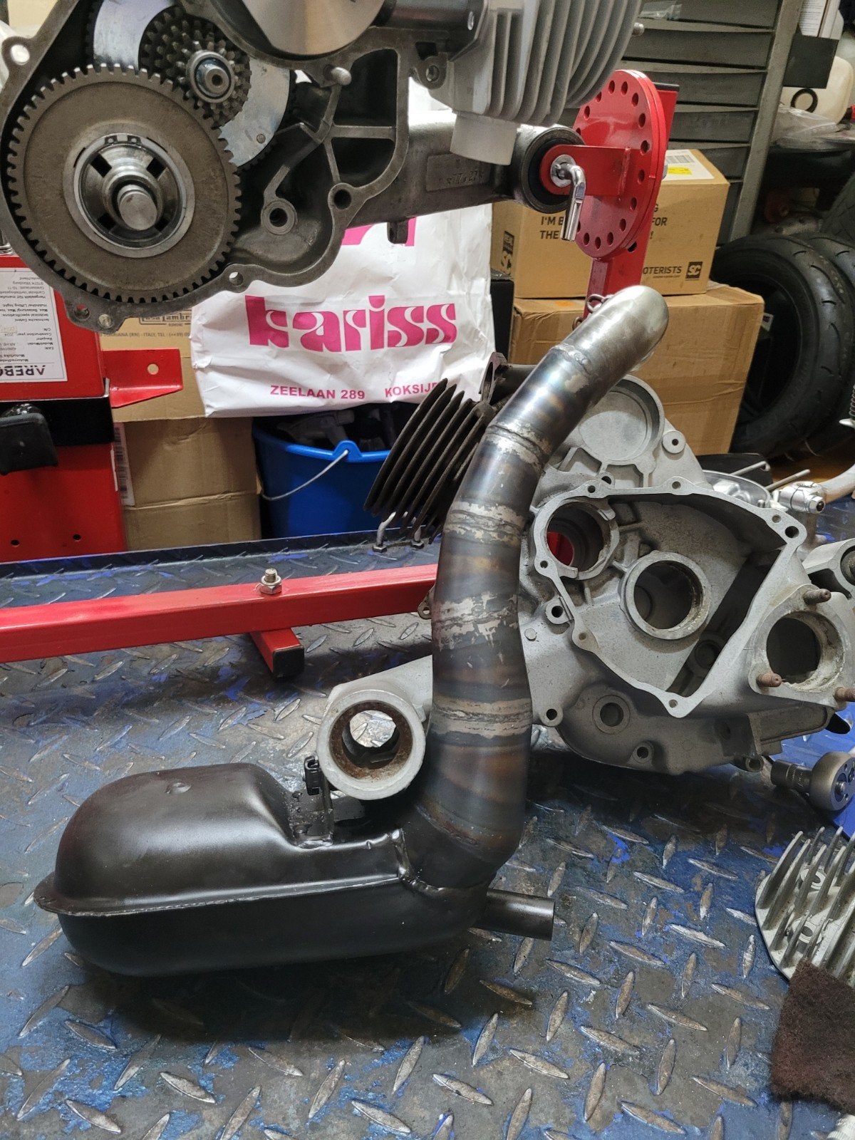 Dexter Racing modern box Vespa V50 PK, Vélos & Vélomoteurs, Cyclomoteurs | Vespa, Enlèvement