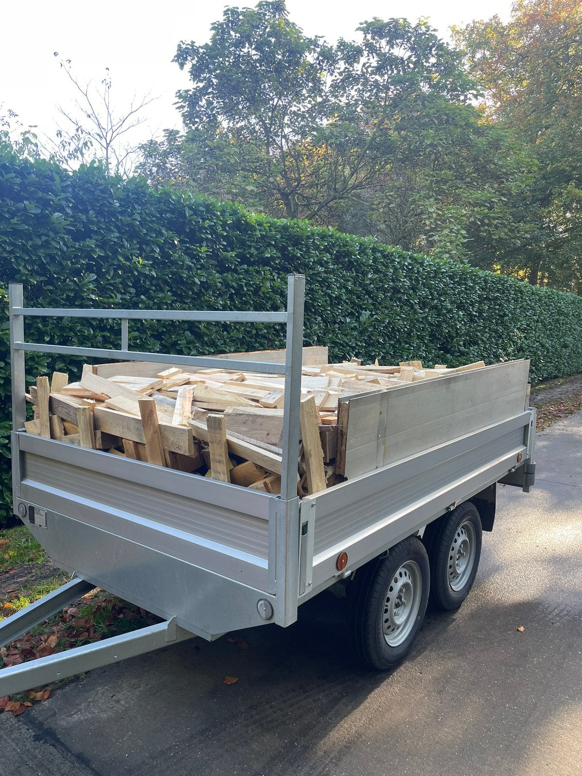 Verzaagd droog brandhout te koop, Enlèvement, Comme neuf