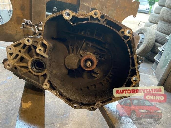 Versnellingsbak van een Opel Astra, Gebruikt, -, -, Opel