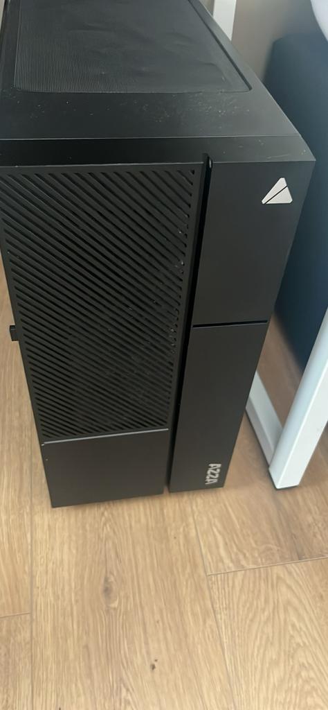 Pc verkopen moet er snel van af zijn, Ophalen, Zo goed als nieuw