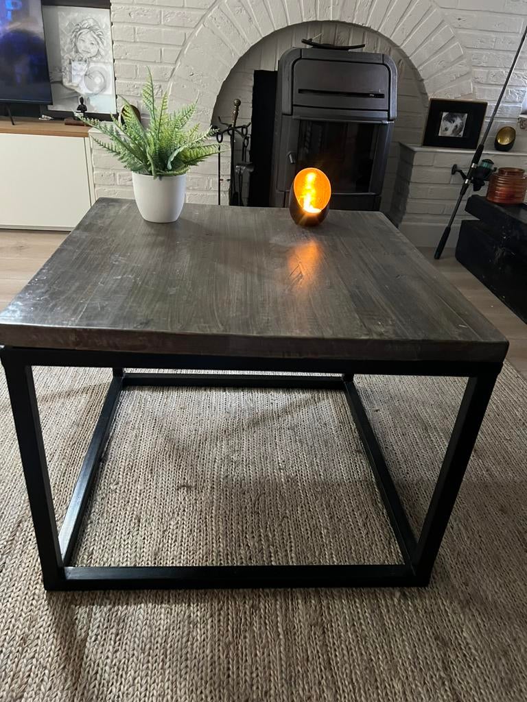 Mooie, kwalitatieve salon tafel rustiek/modern, Huis en Inrichting, Tafels | Salontafels, Ophalen, Zo goed als nieuw, Vierkant