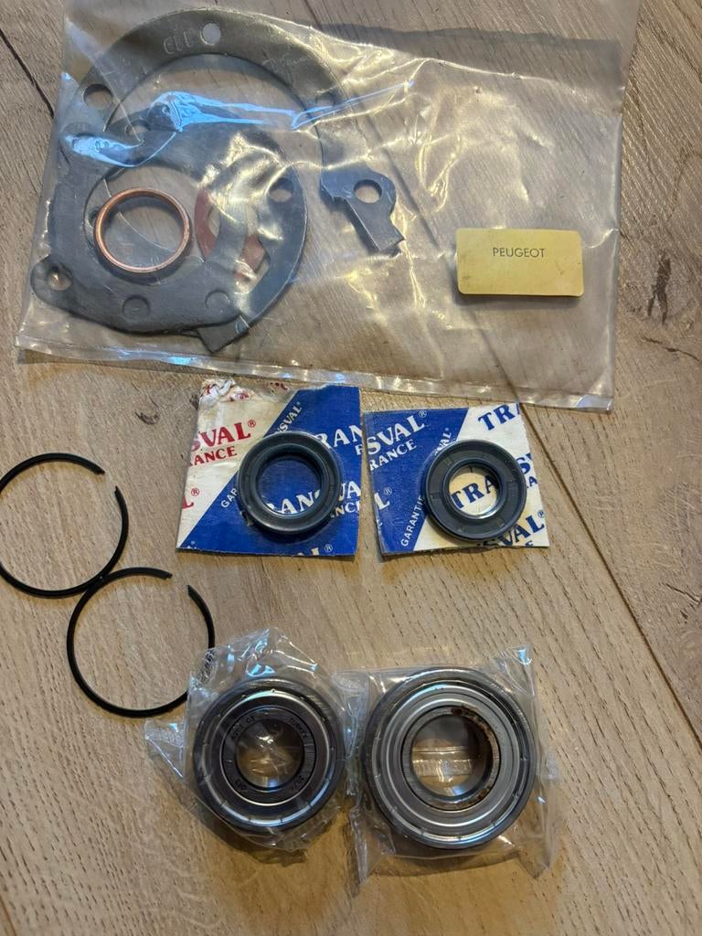 Peugeot 103/104, Fietsen en Brommers, Ophalen of Verzenden, Nieuw