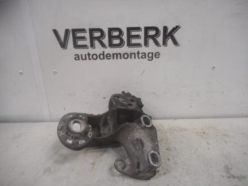 MOTORSTEUN RECHTS Audi A4 (B6) (01-2000/01-2005) (8e0199352), Enlèvement ou Envoi, Auto-Union-Straße 1, 85057 Ingolstadt, DE, Info@audi.de