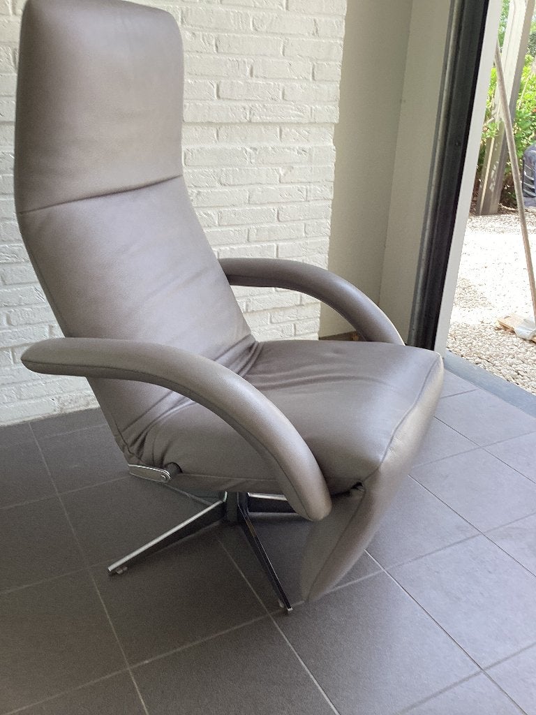 Showroomstaat!Jori relax +kussen Yoga medi, Ophalen, Zo goed als nieuw, Leer, Durlet sede vitra stressless leolux benz hukla