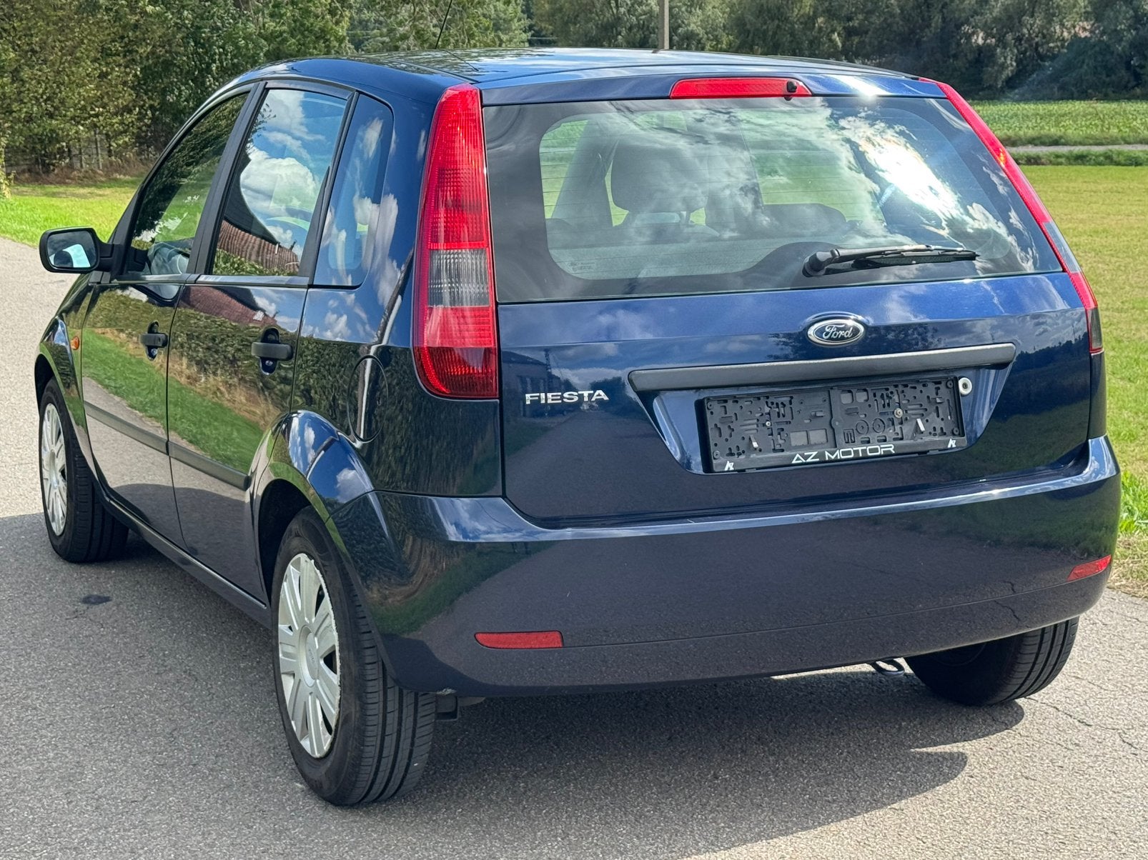 Ford Fiesta 1.3I 2005 Airco Ct ok Faible Km Euro4 Petit Prix, Auto's, Dealer onderhouden, Stof, Blauw, Bedrijf