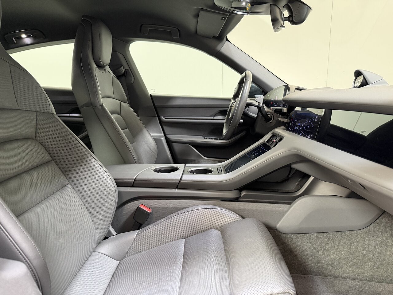 Porsche Taycan 4S 93,4 kw - Bose - SoH 92,5%! Topstaat!, 0 kg, Argent ou Gris, 322 kW, 0 kg
