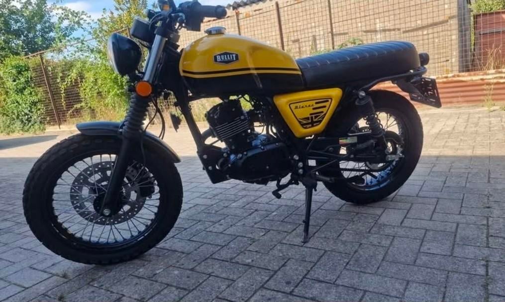 Bullit  Bluroc, Fietsen en Brommers, Brommers | Overige merken, Ophalen