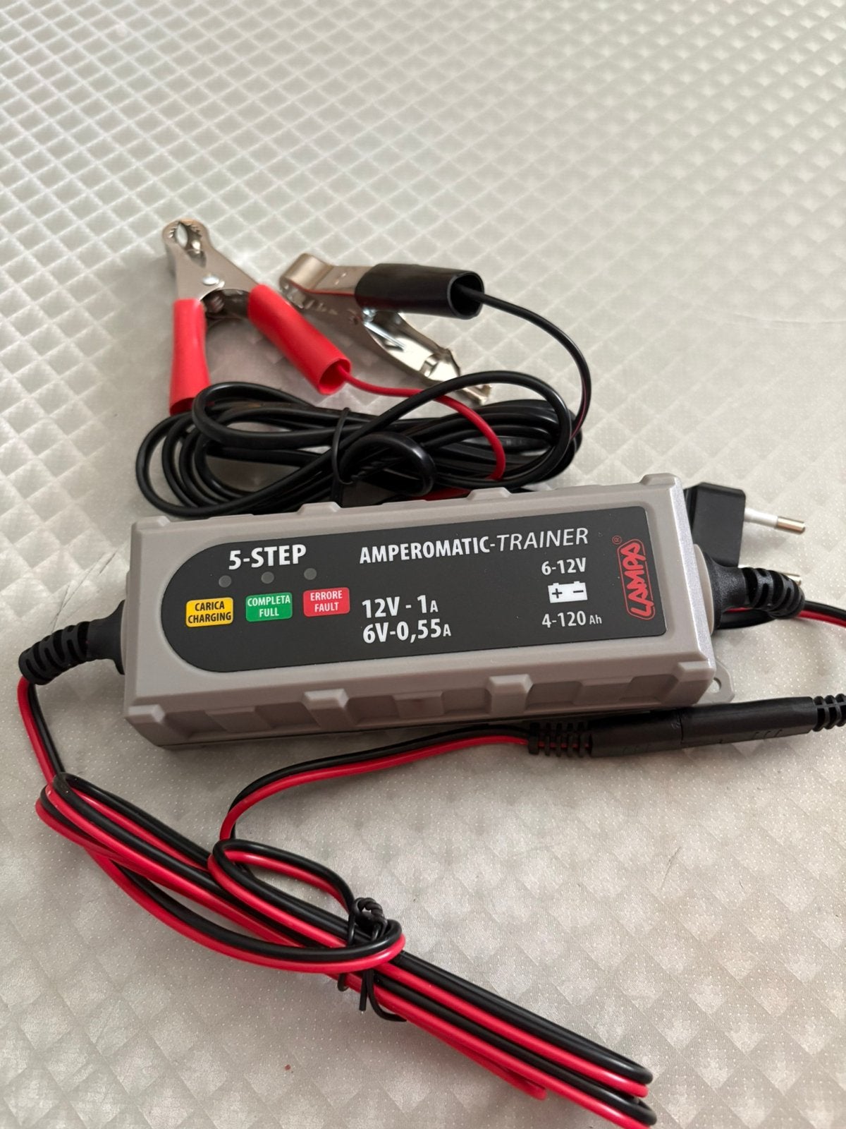 5 step amperomatic trainer batterij charger bromfiets, Ophalen