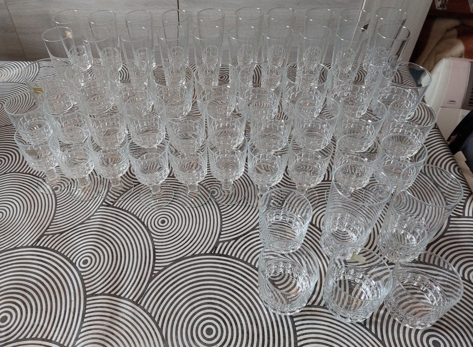 glasservies, Collections, Verres & Petits Verres, Enlèvement