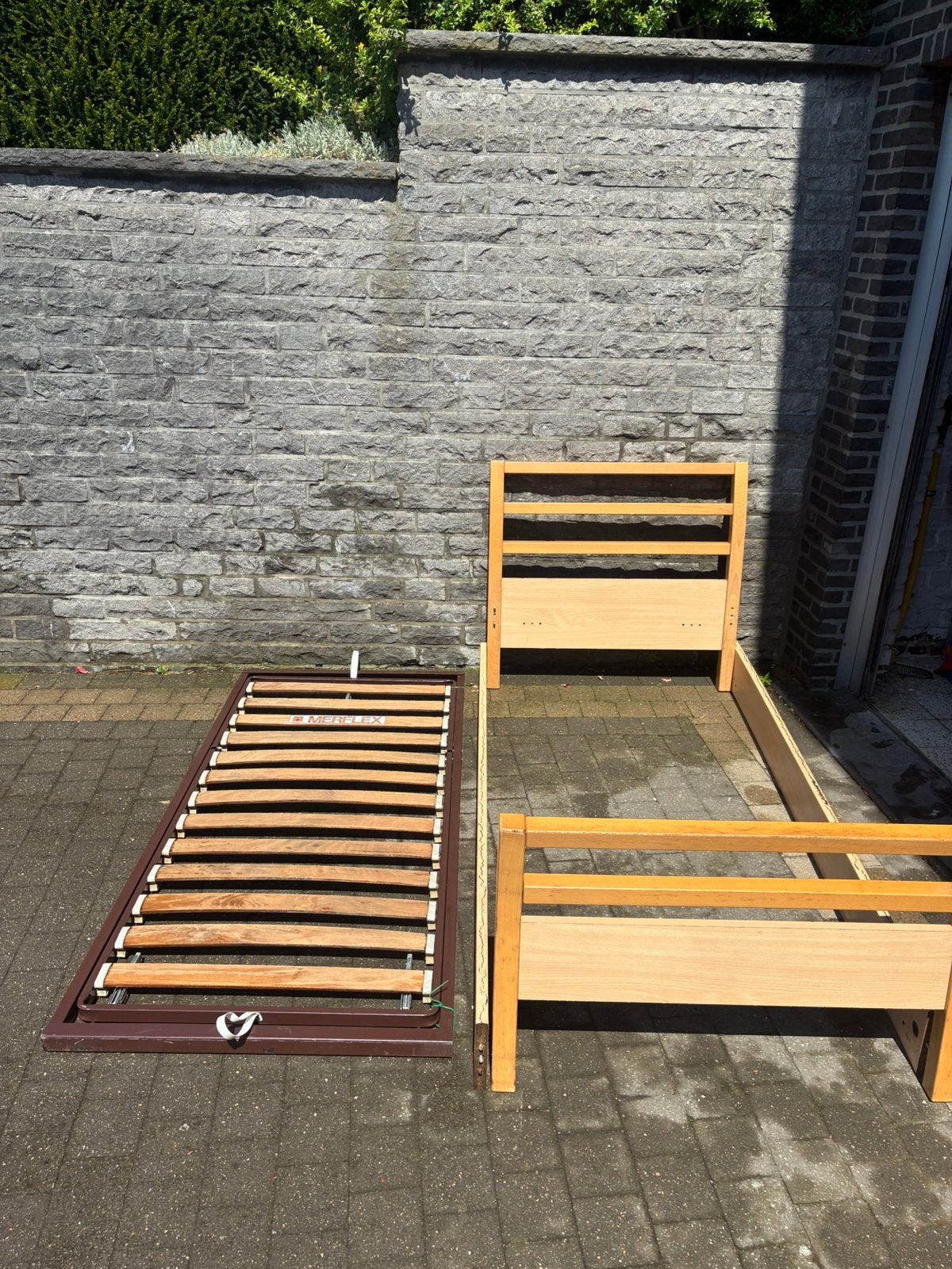 Eenpersoonsbed 90x200 cm met Merflex lattenbodem, 90 cm, Beige, Une personne, Enlèvement