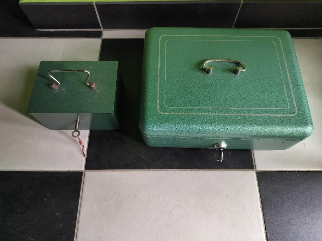Set van 2 Vintage Beaumont Geldkistjes met sleutels–prijsje!, Enlèvement