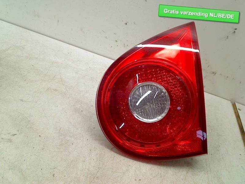 FEU ARRIÈRE DROIT INTERNE Golf V (1K1) (1K6945094E), Volkswagen, Volkswagen AG, Utilisé, Kundenbetreuung@volkswagen.de