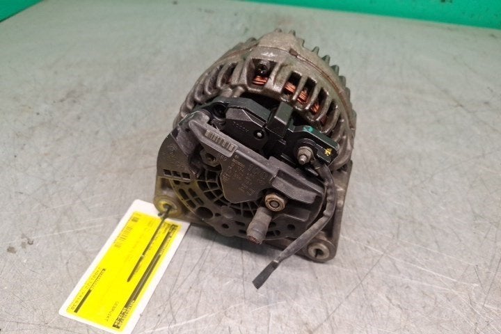 ALTERNATEUR Opel Astra H (L48) (|0124425020|), Robert Bosch AG, Opel, Utilisé, Robert-Bosch-Allee 1
74232  Abstatt, DE