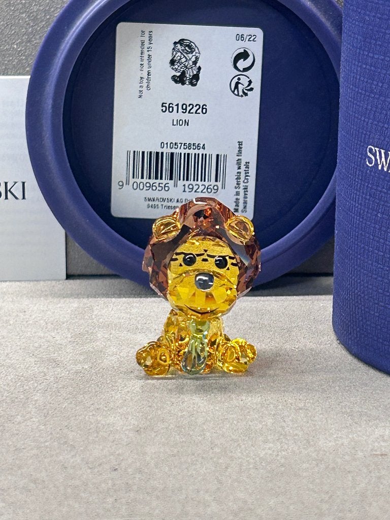 Swarovski Roary het Leeuwtje, Leeuw ., Enlèvement ou Envoi, Neuf, Figurine
