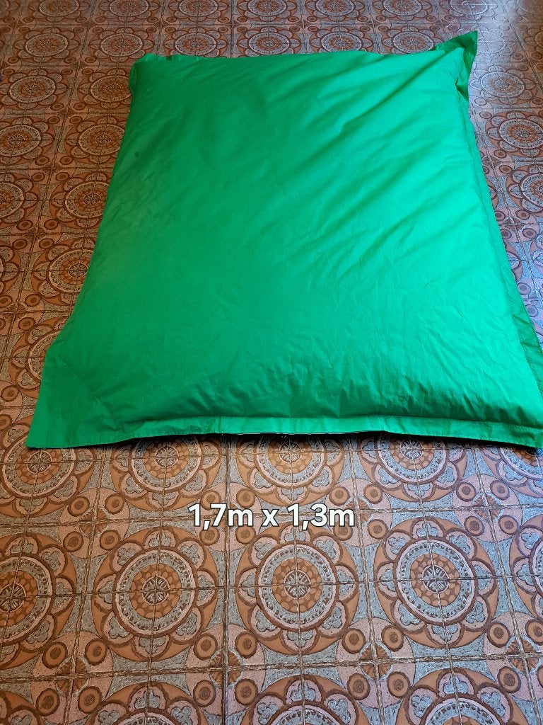 Felgroene zitzak, Huis en Inrichting, Zitzakken, Ophalen, Zo goed als nieuw, Groen, Zitzak