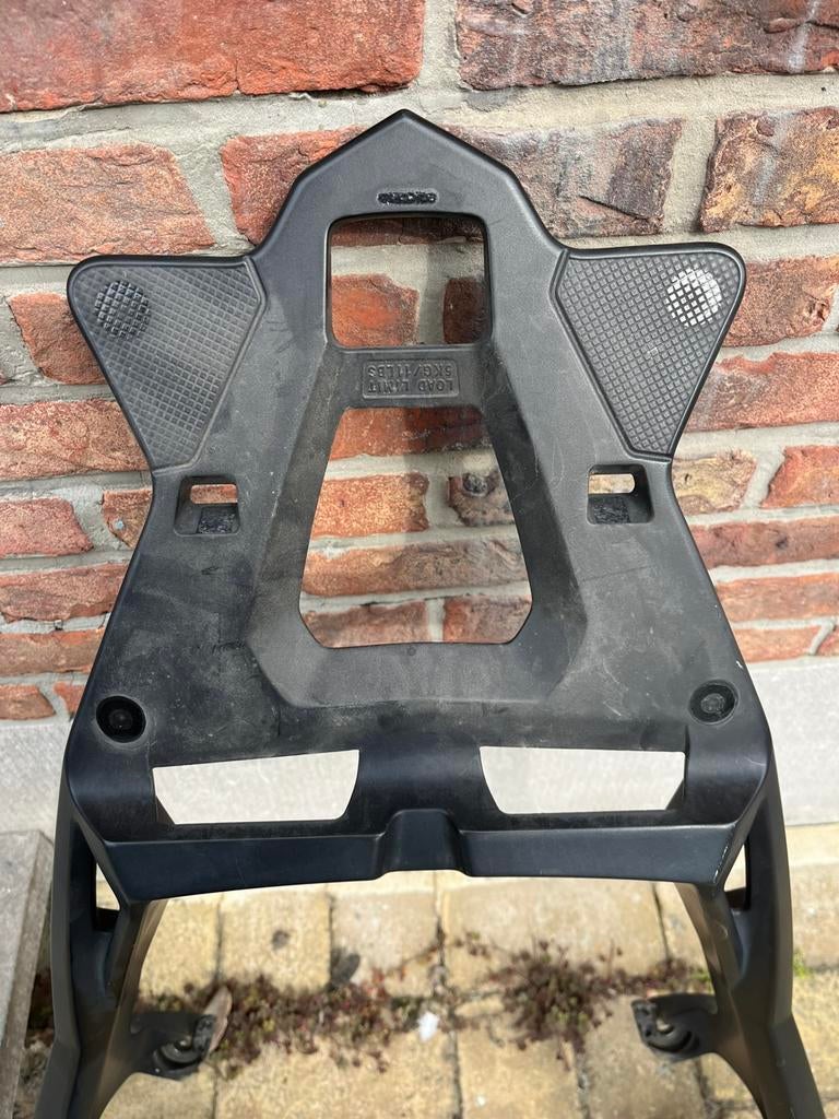 Yamaha X-max bagagedrager, Motoren, Ophalen