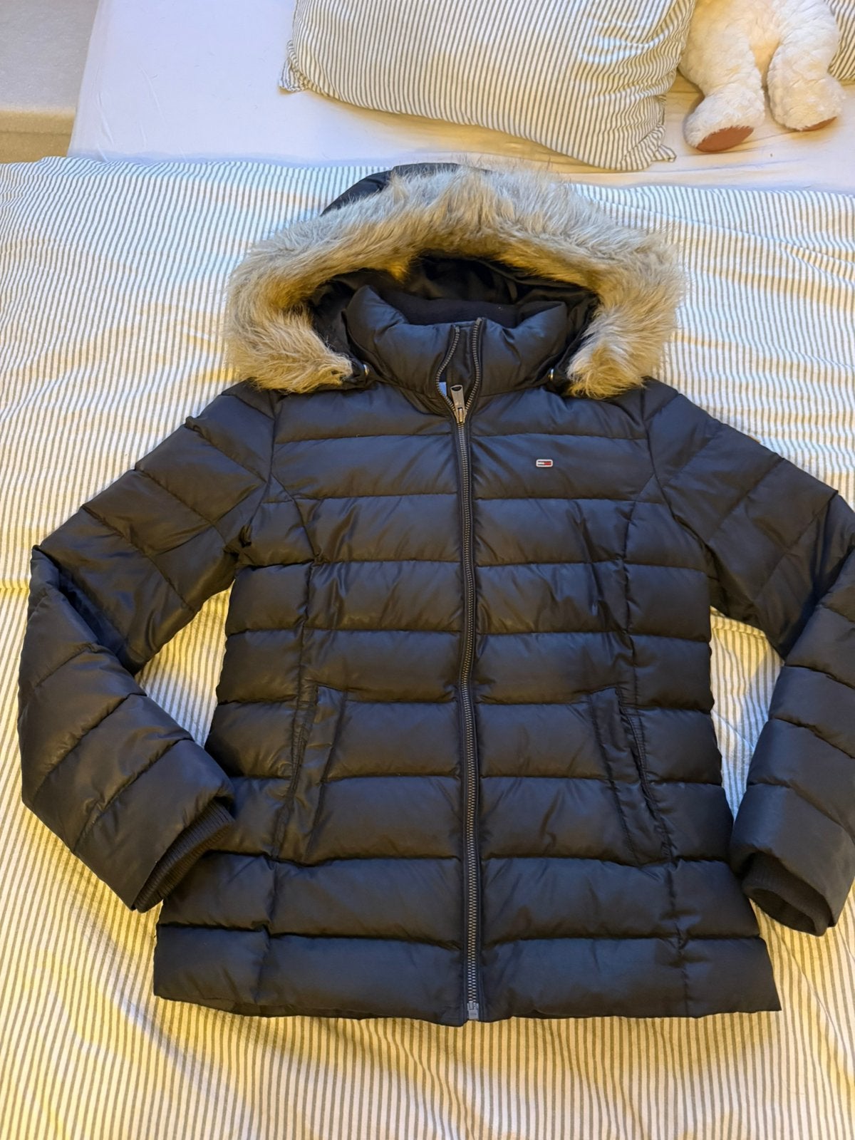 Tommy jeans winterjas, Ophalen of Verzenden, Zo goed als nieuw, Maat 38/40 (M), Zwart