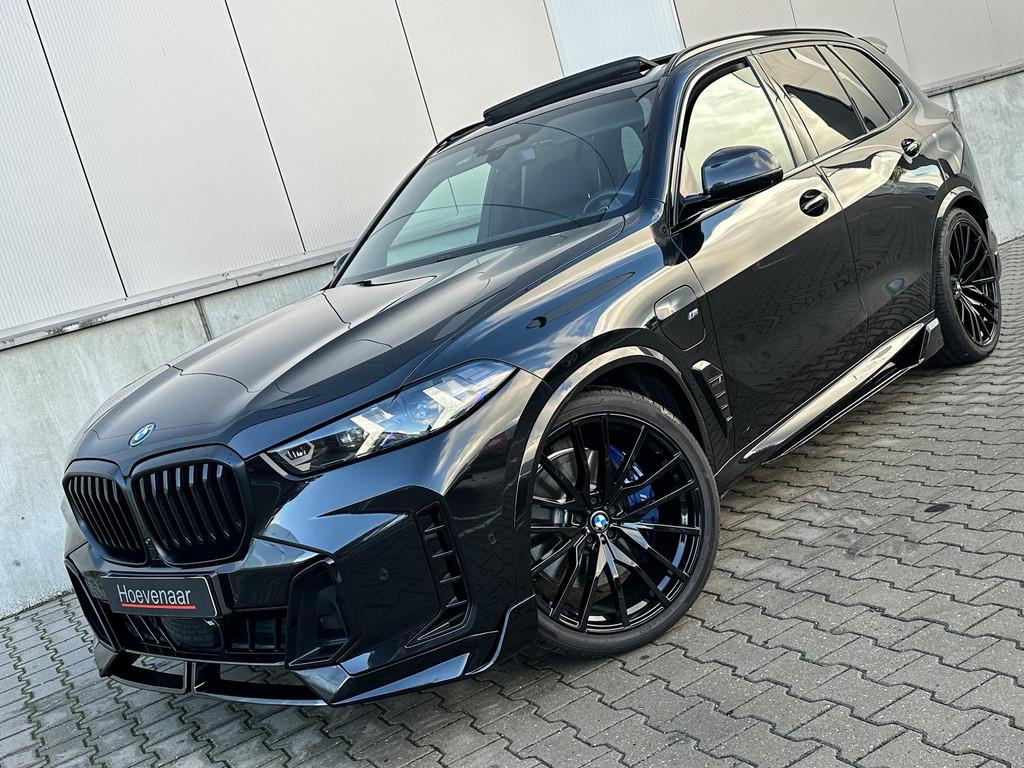 BMW X5 XDrive50e 490Pk M-sport Black Carbon Hk Pano 22Inch, Cuir, Aide au démarrage en côte, X5, Entreprise