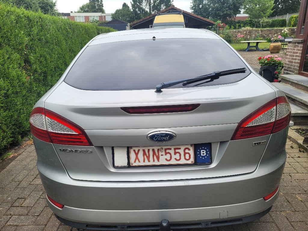 Ford mondeo giga, Auto's, Ford, Voorwielaandrijving, Zwart, 4 cilinders, Mondeo