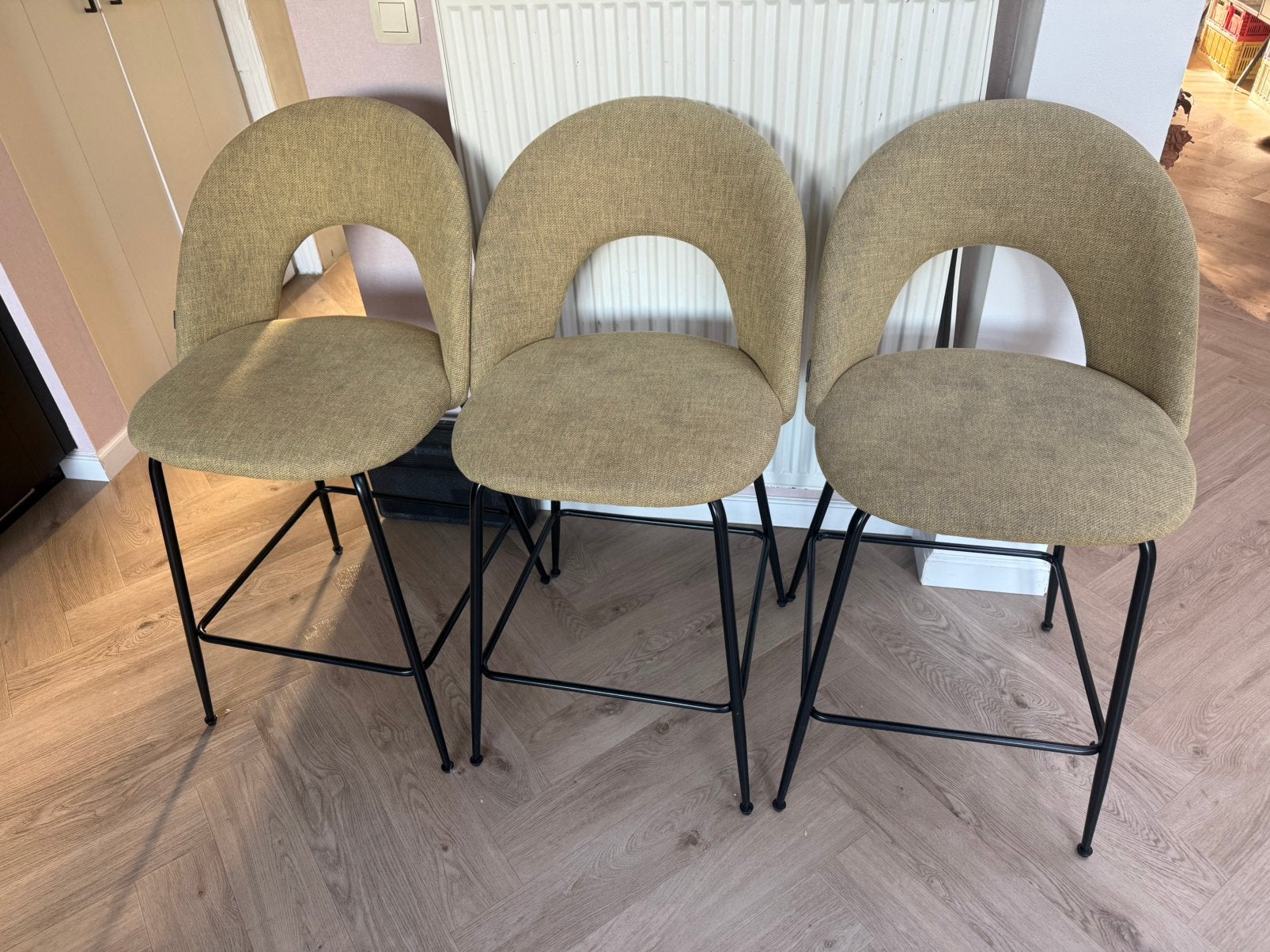 3 barstoelen Kave Home, Ophalen, Gebruikt