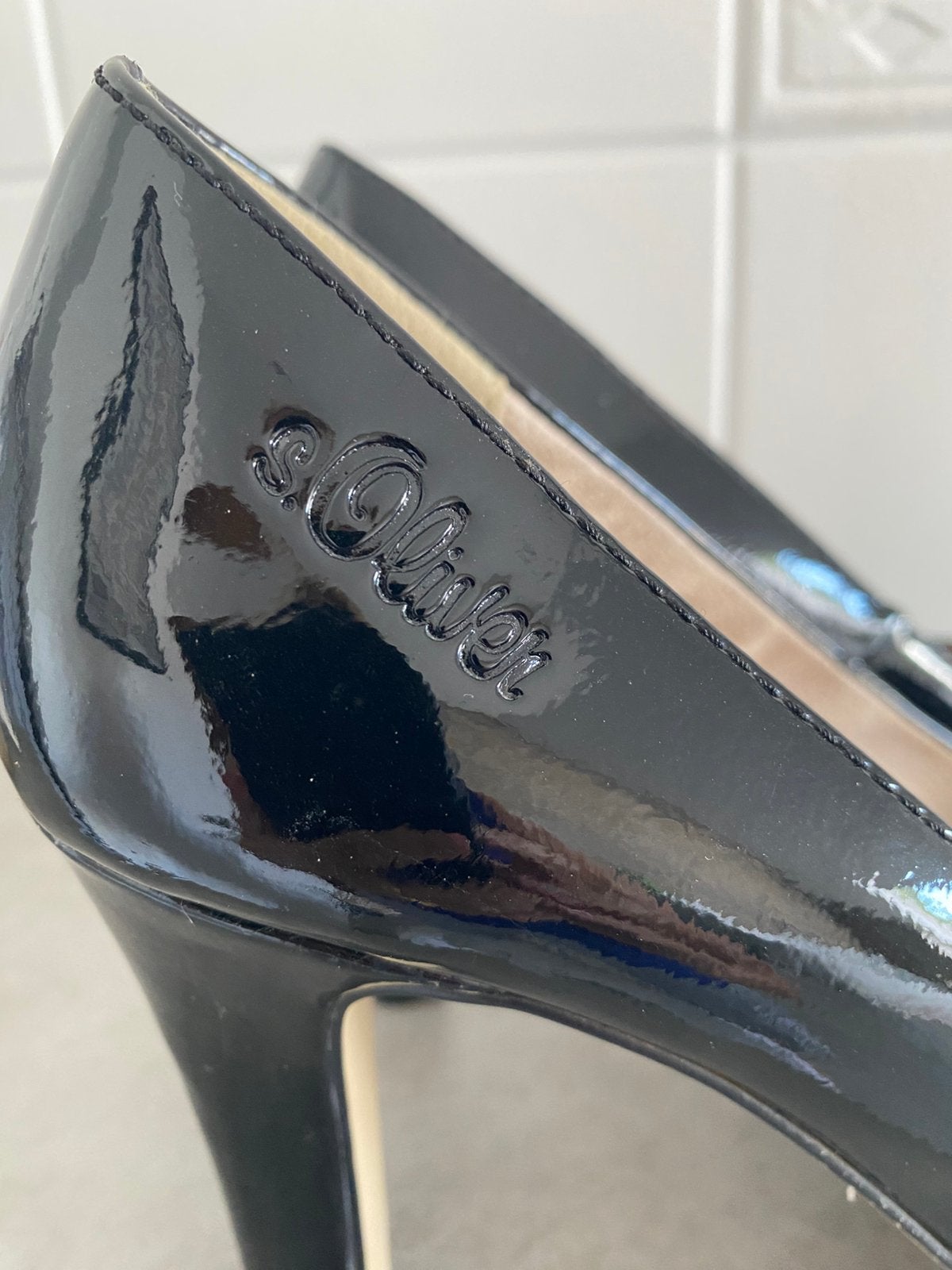 Zwarte pumps maat 38 van s.oliver, Ophalen, Zo goed als nieuw, Pumps