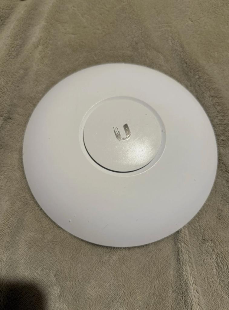 Bulk Microtics et Ubiquiti UniFi, Enlèvement ou Envoi, Utilisé, MikroTik