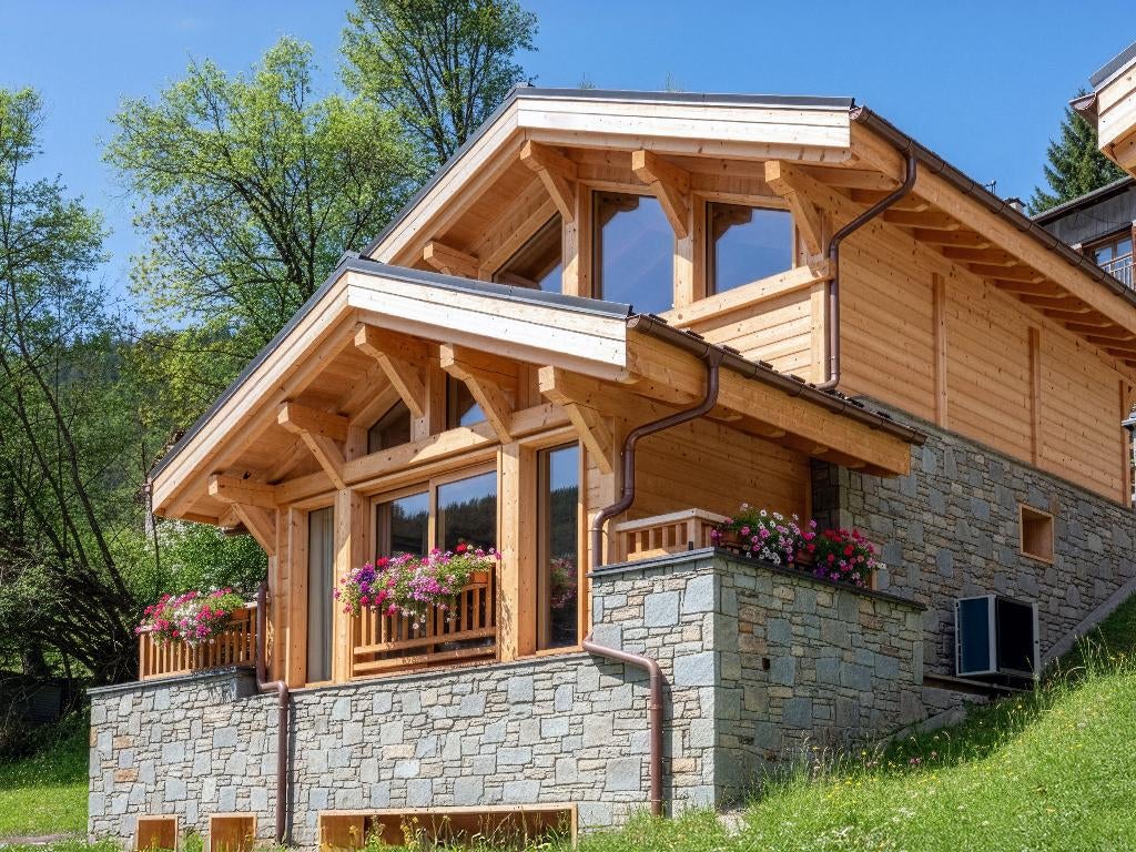 Luxe chalet voor 8 personen. — pisten van 280 m en jacuzzi, Vakantie, Vakantiehuizen | Frankrijk, 4 of meer slaapkamers, Dorp