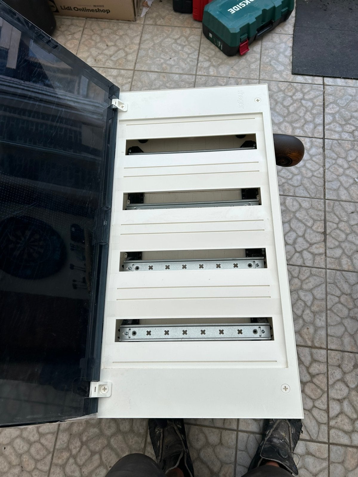 Nieuwe kast Hager 40 cm x 77,5cm x 15cm, Doe-het-zelf en Bouw, Elektriciteit en Kabels, Ophalen, Zo goed als nieuw, Hager