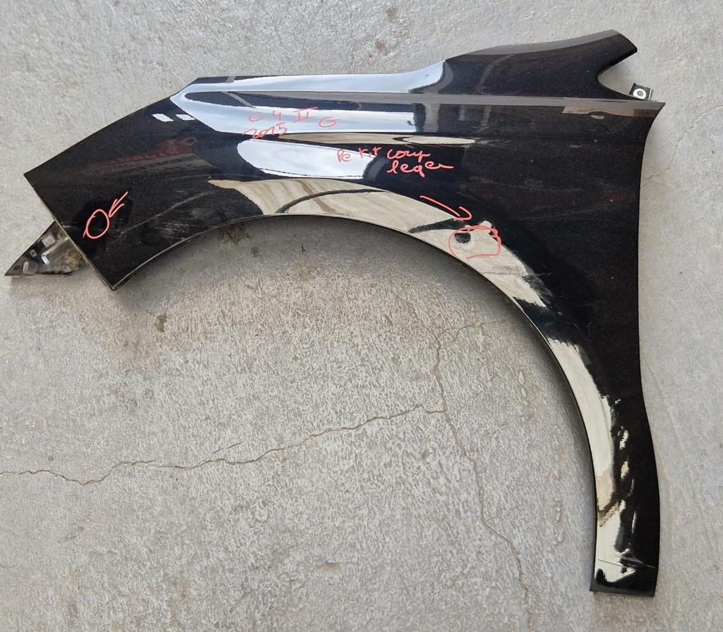Aile avant gauche CITROEN C4 noir II 2 2015 a reparer leger, Enlèvement, Gauche, Peugeot