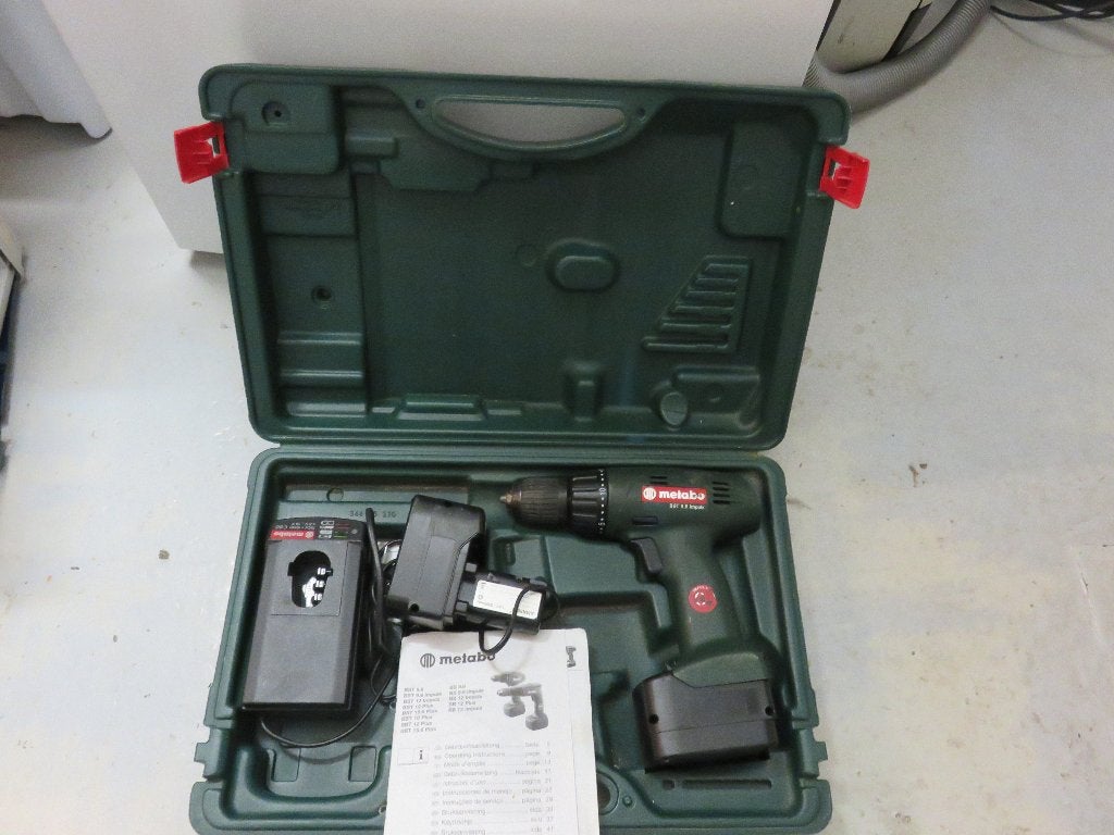 Perçeuse visseuse Metabo avec 2 accus+chargeur dans sa valis, Enlèvement, Utilisé, Moins de 400 watts, Perceuse