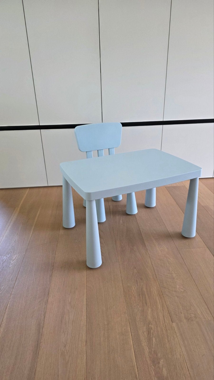 Ikea Mammut kindertafel en stoeltje (blauw), Ophalen