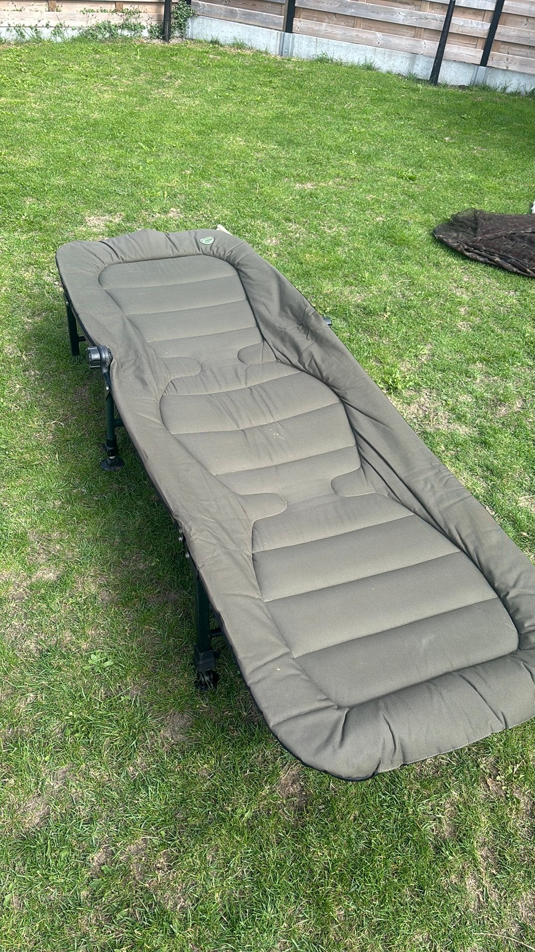 fox bedchair ontbreekt 2 poten, Ophalen, Zo goed als nieuw