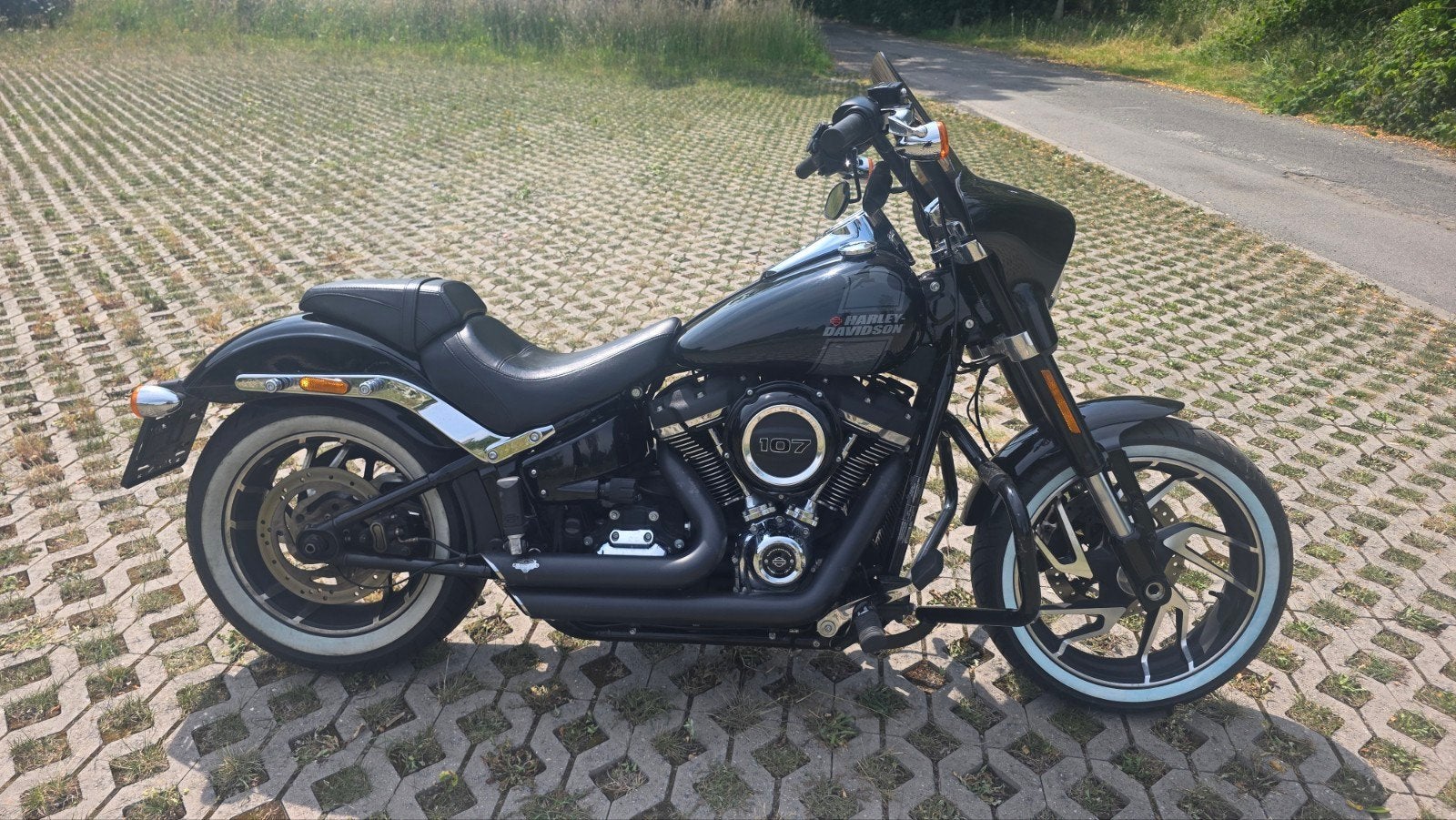Sportglide Costum, Motoren, 2 cilinders, ABS, Occasion, 1745 cc