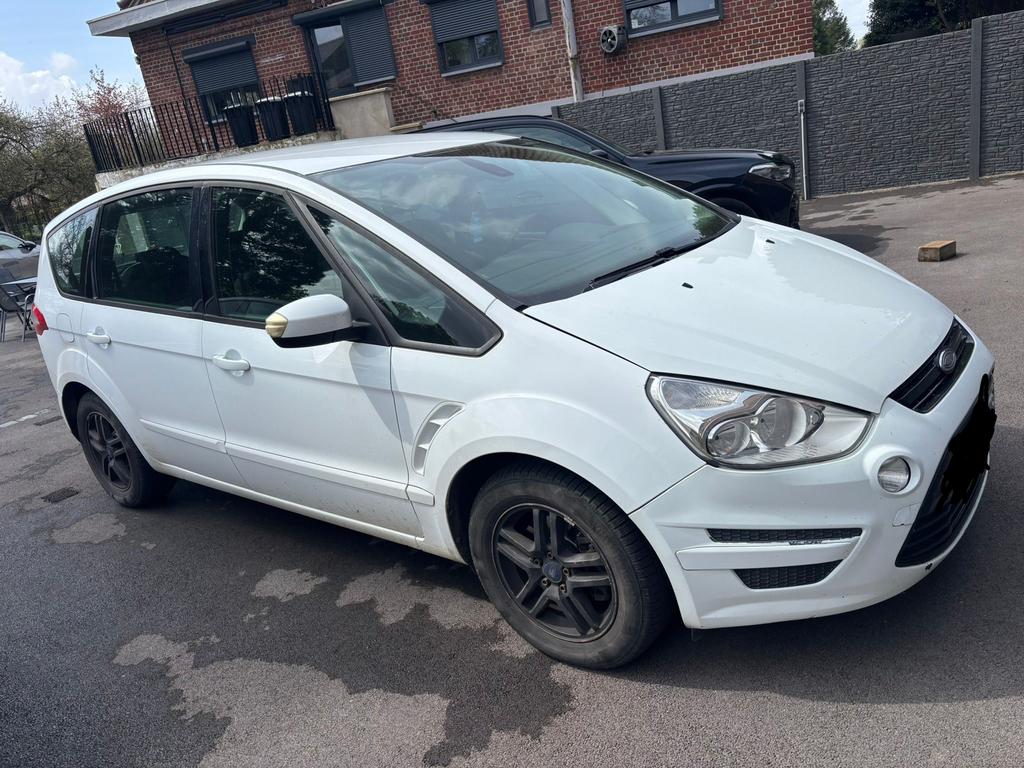 Ford S-max 2.0 Diesel 7 places 285000 km, Auto's, Parkeersensor, Euro 5, Zwart, Wit